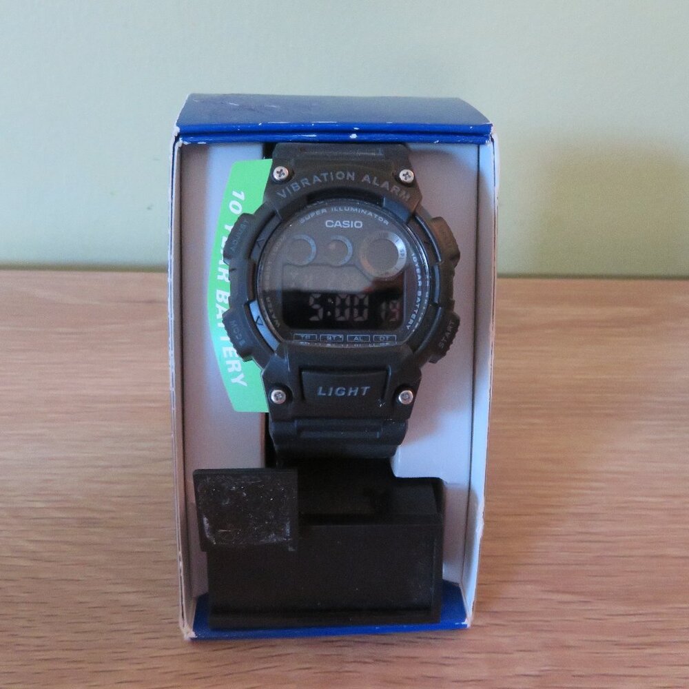 Casio Digital Men`s Watch Brand N ew in a box